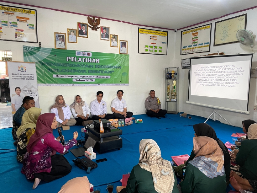 Rangkul Kelompok Rentan, Pemdes Simpang Tiga Gelar Pelatihan Pemberdayaan Ekonomi
